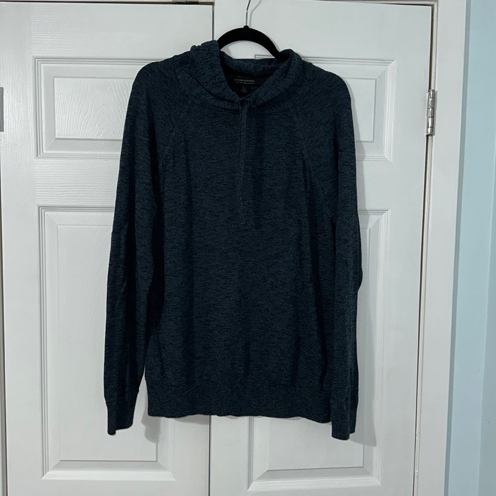 Men’s L Banana Republic drawstring neck sweater
